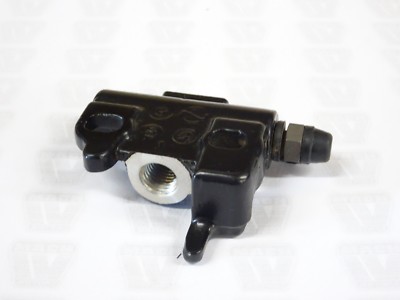 ユウ Kawasaki NOS NEW 43061-1006 Front Left Brake Joint ZX ZX1100