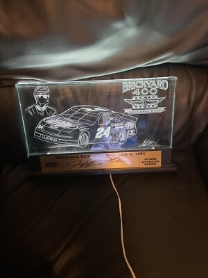 Jeff Gordon 24 illuminated Etched glass brickyard 400 inaugural race  1996 Autog