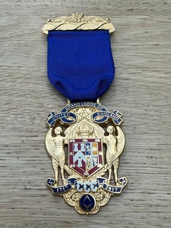 Fine Masonic United Grand Lodge of England 1717 2017 Tercentenary Enamel Jewel