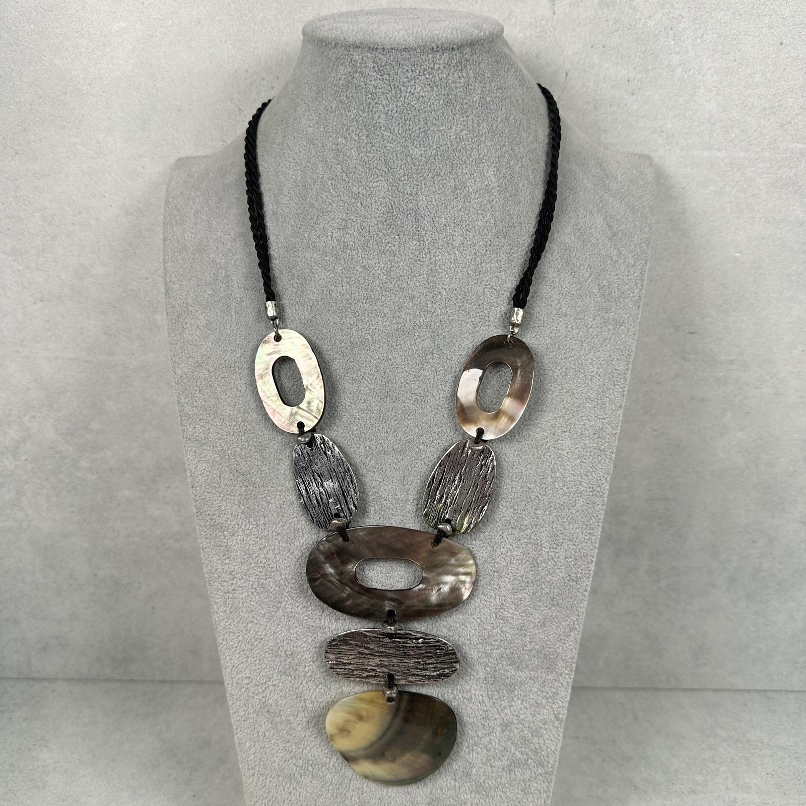 Chico's Statement Bib Necklace Gray Shell Oval Pe… - image 4