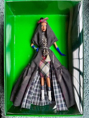 Fenella Layla Barbie 2011 Byron Lars Passport Gold Label NRFB C7.5