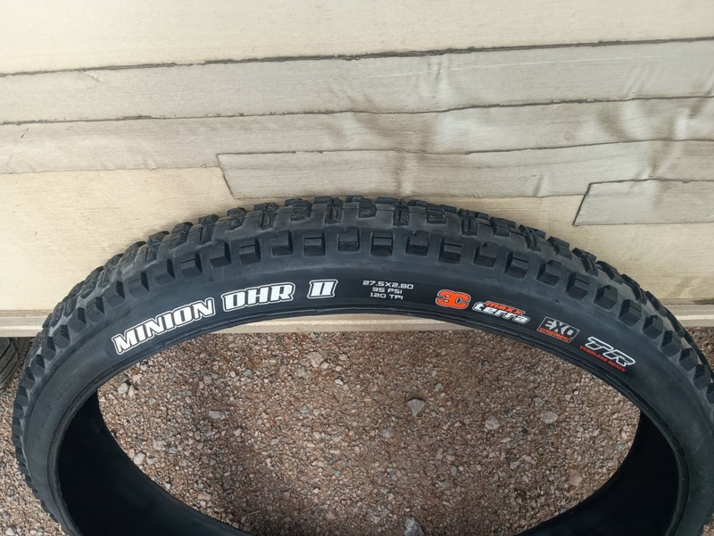 Maxxis Minion DHR II 2 3C MaxxTerra EXO TR 27.5 x 2.8 plus tyre