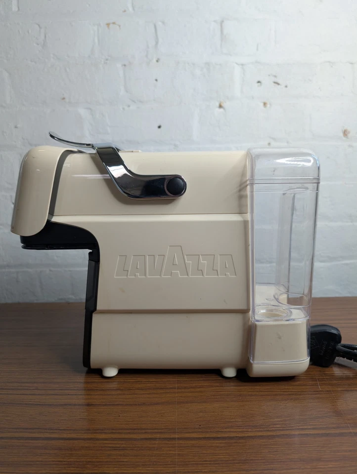 AEG Lavazza A Modo Mio LM7000U Pod-Kaffeemaschine - UNGETESTET nur Teile - Bild 3 von 4