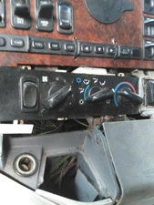 FREIGHTLINER CENTURY 120 TEMPERATURE CONTROL 3832177