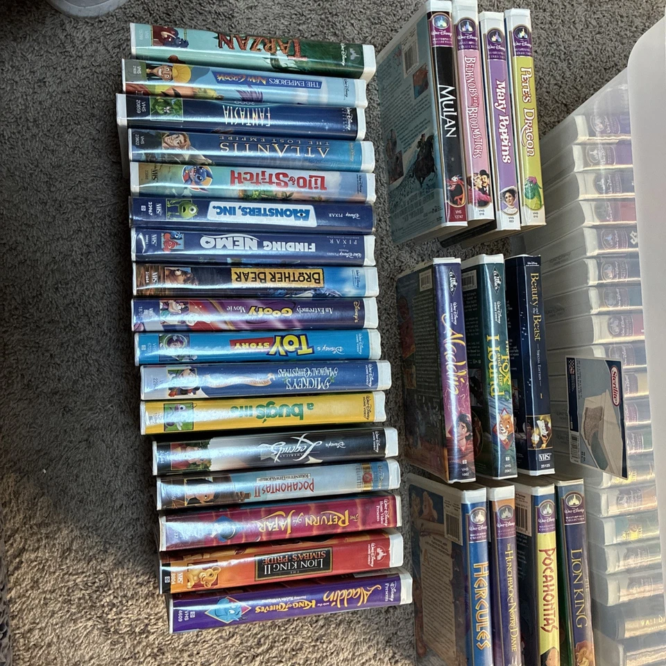 RARE COMPLETE MASTERPIECE COLLECTION of ALL 36 DISNEY VHS TAPES w/ bonus extras - Image 3 of 4