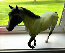 #938 Breyer Model Blue Roan