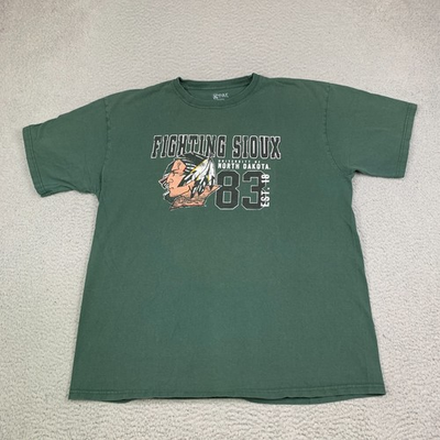 #ad North Dakota Fighting Sioux T Shirt Mens XL Green Graphic Print Short Sleeve $32.88