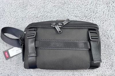 TUMI   ALPHA BRAVO Platoon Sling Body Bag black