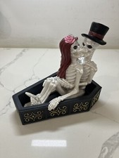 Halloween Skeleton Bride And Groom In Coffin Resin Ashland Dark Romance