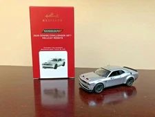 2020 Hallmark Ornament 2020 Dodge Challenger SRT Hellcat Redeye