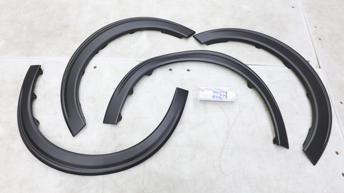 NEW OEM Ford Satin Black Fender Flare Molding Kit VNZ6Z-16268-C