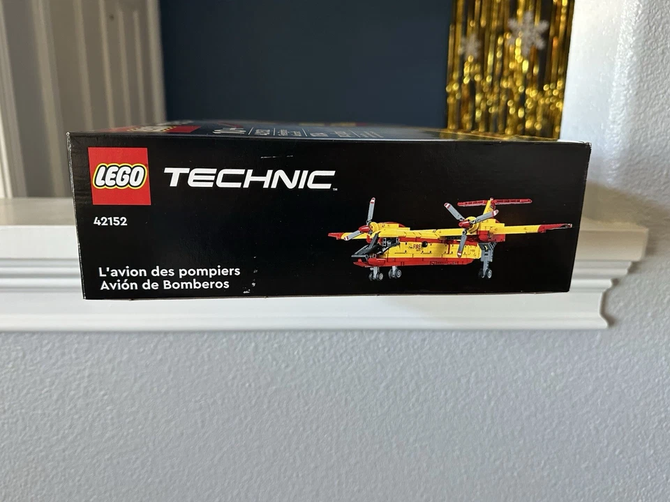 LEGO 42152 Technic Firefighter Aircraft Model Airplane Retired NEW Free Ship - Image 4 of 4