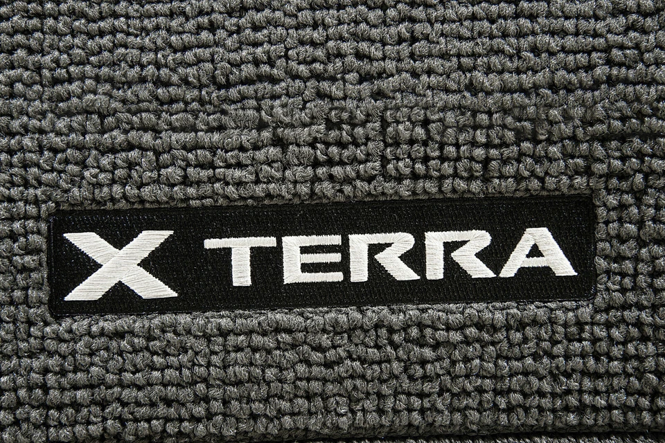 Alfombrillas Nissan Xterra 2007-2011 3 piezas alfombrillas carbón OEM NUEVAS genuinas Foto 3 de 4