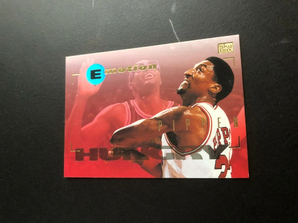 1995 SCOTTIE PIPPEN SkyBox # 13 Basketball Card. Made in USA - Image 4 of 4