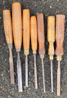 7 x Vintage Chisels & Gouges Carpenters Tools inc E Preston