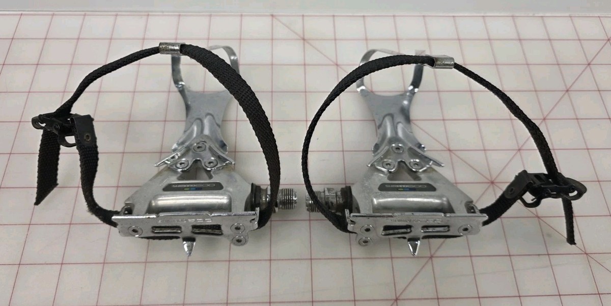 Shimano 600 ペダル Shimano 600 bike road pedals toe clips & straps classic bicycle