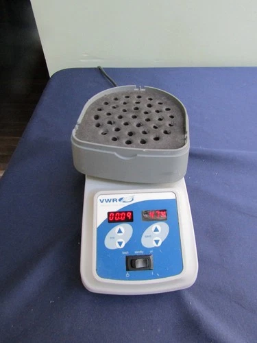 VWR 3500rpm Advanced Microplate Vortex Mixer multi test tube  ADV GUARANTEED - product listing photo