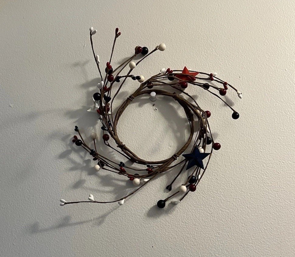 3-1/2" Americana Pip Ring w/ Stars Red Cream Blue Patriotic