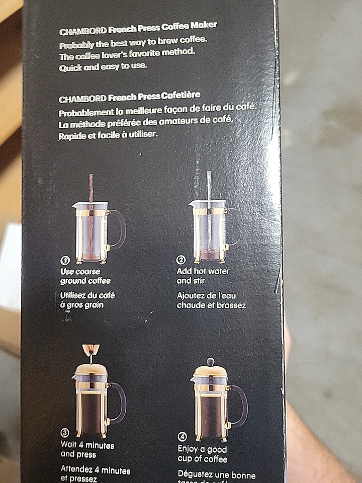 Cafetera de prensa francesa Chambord de Bodum, 34 oz (8 tazas) blanca Foto 3 de 4