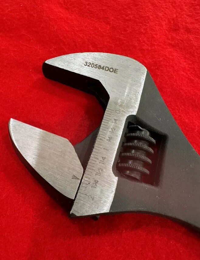 BluePoint GAJ18A 450MM 18 Inch Adjustable Crescent Wrench (open Box