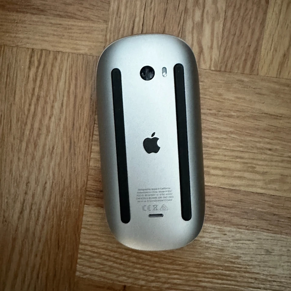 Apple Magic Mouse 2 (A1657) White Wireless Lightning Port - Image 4 of 4