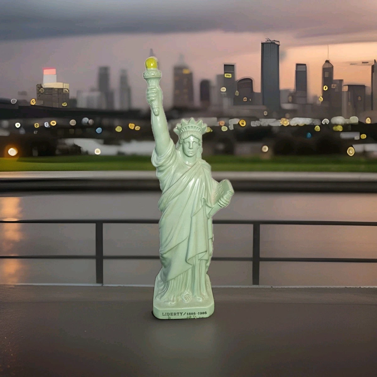 Statue Of Liberty Bank In other Collectible Still & Piggy Banks