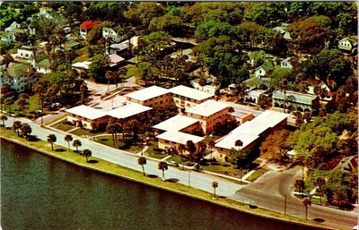 Daytona Beach, FL Florida RIVERFRONT APARTMENTS Bird's Eye View ca1950s Postcard