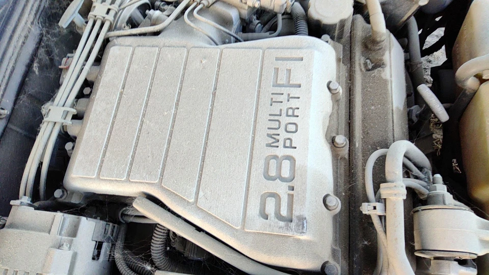 Colector de admisión superior Olds Cutlass Cierra 1988-1989 OEM 2,8 L 14092233 Foto 4 de 4