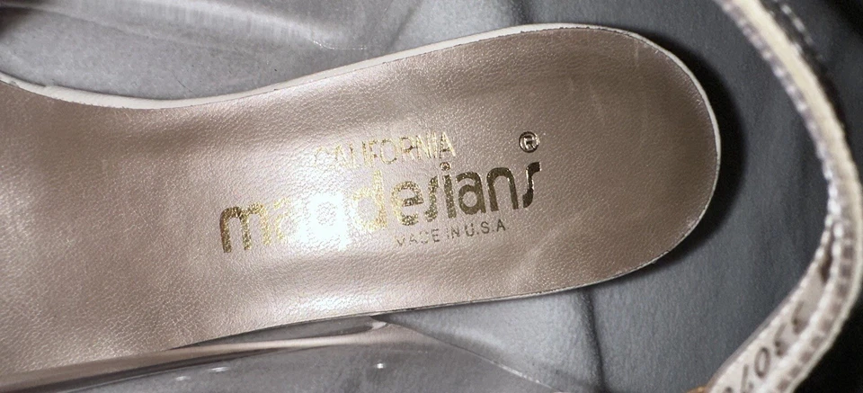 复古全新 California Magdesians 透明乙烯基露背白色金色高跟鞋凉鞋 9.5 — 第 3/4 张图片