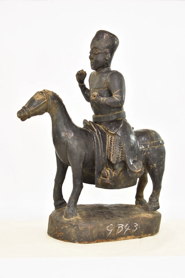 Antigua estatua china tallada en madera negra/escultura de un hombre a caballo Foto 3 de 4