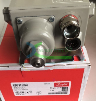 DANFOSS Pressure switch KPS33 060-310366 060-3103 NEW IN BOX