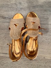 Woman dress shoes, 2" heels. Perfect for a wedding, or a night out.