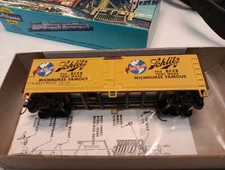 Athearn Kit #5211 HO 40' Wood Reefer SCHLITZ New Never Used,nice Box