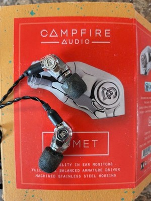 Campfire Audio Comet ear buds earphones . USED EXCELLENT!!  Free spare cable!