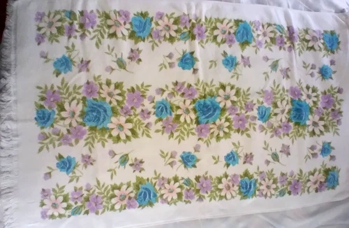 Vintage Springmaid Velour White Floral Bath Towel