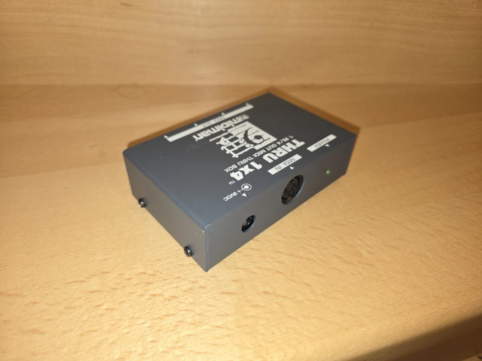 Midiman Thru 1x4 1 In/4-Out MIDI Thru Box OVP - Bild 4 von 4
