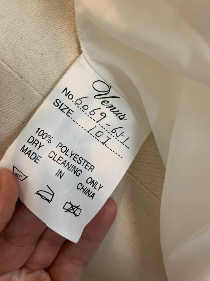 Vestido de novia Venus Empire cintura marfil semi transparente, talla 6 Foto 4 de 4