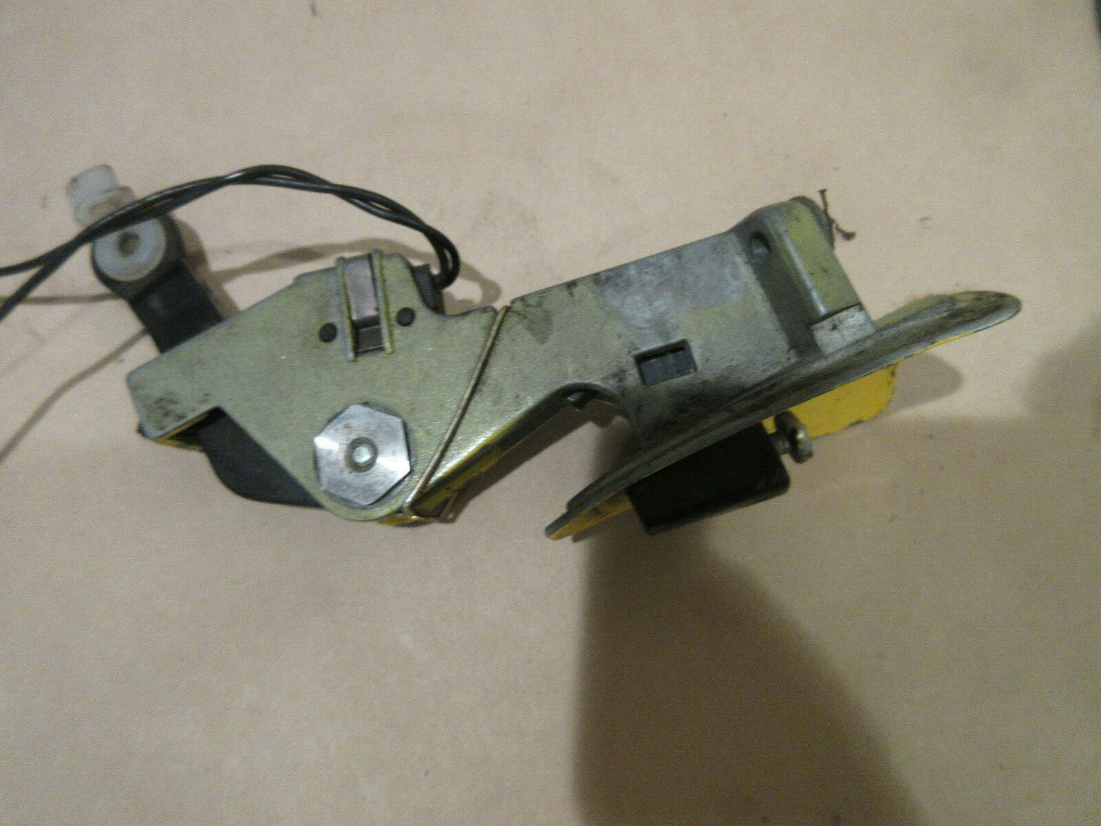 Ferrari 360,430 - RH Door Outer Handle Seat P/N 64860410 