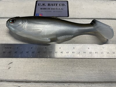 Weedless Swimbait 7.5  Color Dark Hitch Lot Of 1 Bait