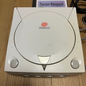 SEGA Dreamcast HKT-3000 Home video game Console GD-ROM  C597 white