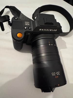 Hasselblad X2D 100c body and Hasselblad XCD 20-35mm E F3.2-4.5 lens