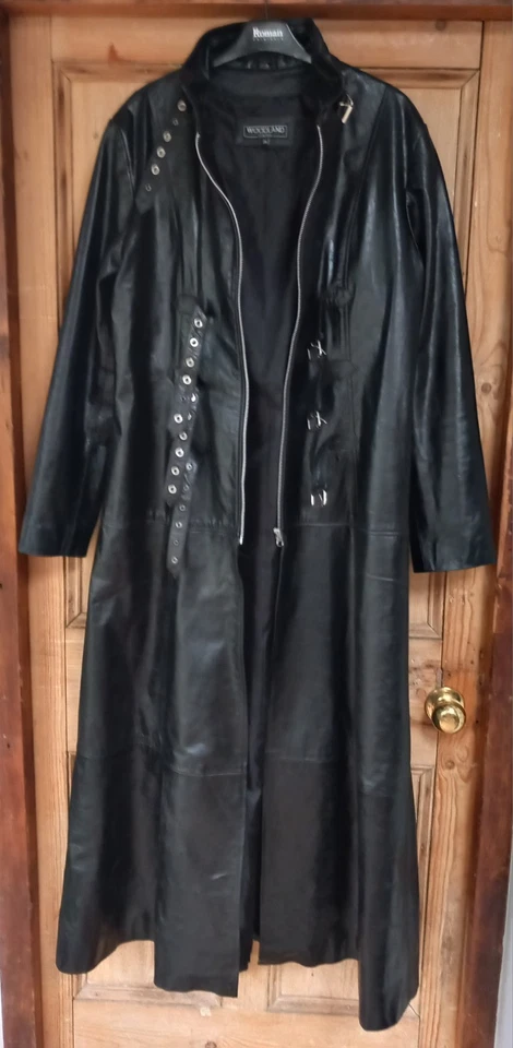 Abrigo Largo de Cuero Woodland Talla UK 20 Negro Gótico Steampunk Foto 4 de 4