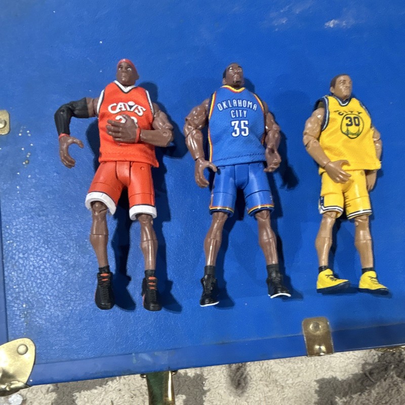 Lot of 3 Basketball Action Figures NBA: Cavs, OKC #35, Warriors #30
