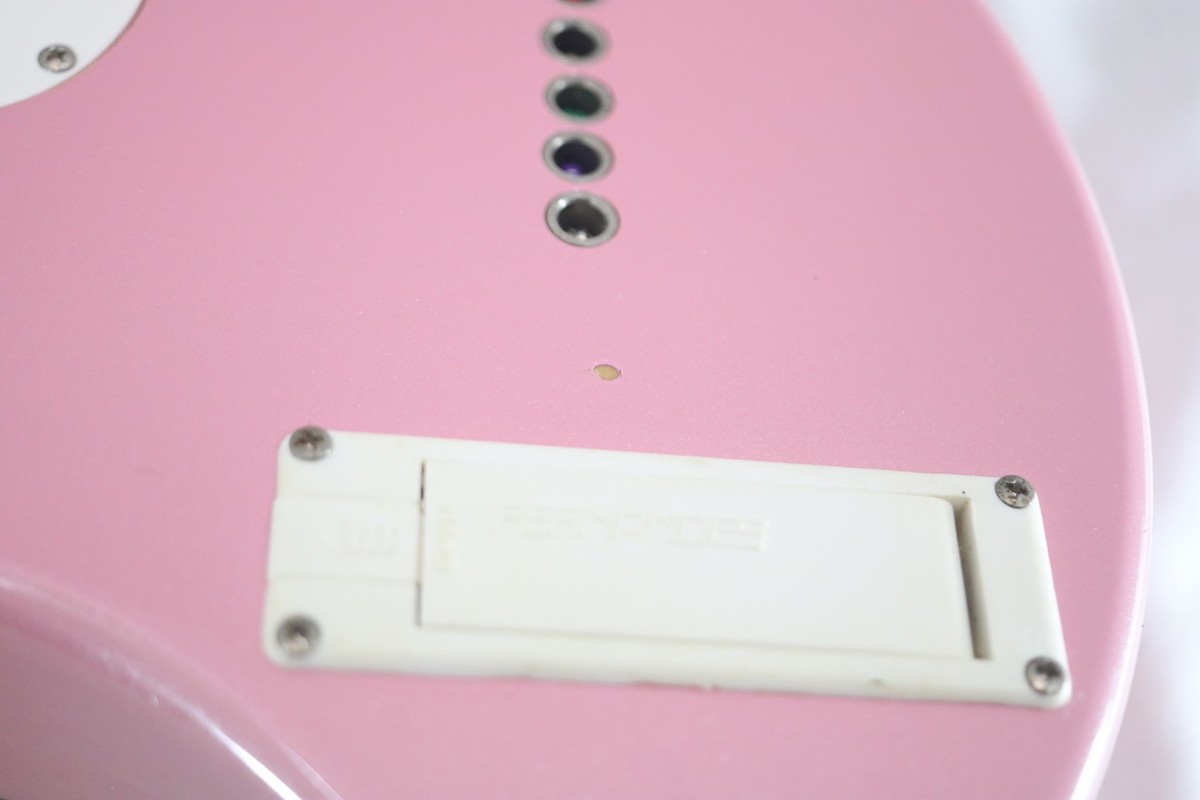 Fernandes ZO-3 Hello Kitty PINK Electric Guitar Built-In Amplifier