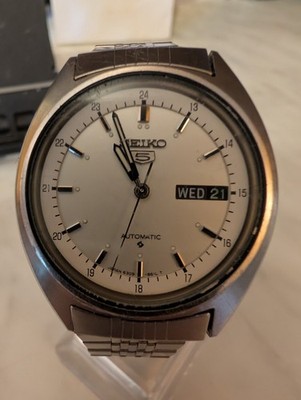 Seiko 5 Mens Automatic Watch 6390 8240 Sept 1980