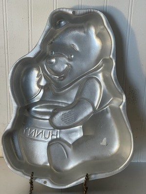 7 Wilton Character Cake Pans