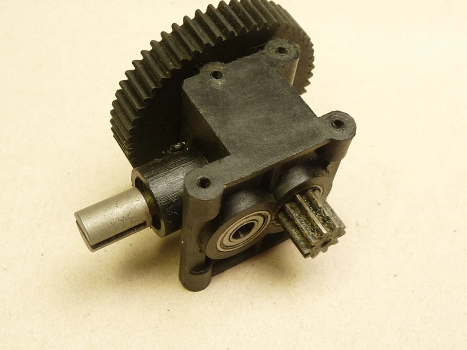 Ersatzteil Hauptgetriebe für Graupner Uni Mechanik Hubschrauber Heli Verbrenner - Bild 4 von 4