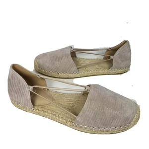 lee comfort sandals
