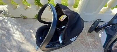 Poussette Chicco Duo 3 roues noire - Photo 1/4
