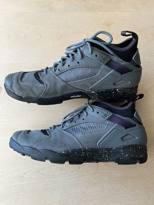 nike acg air revaderchi grey